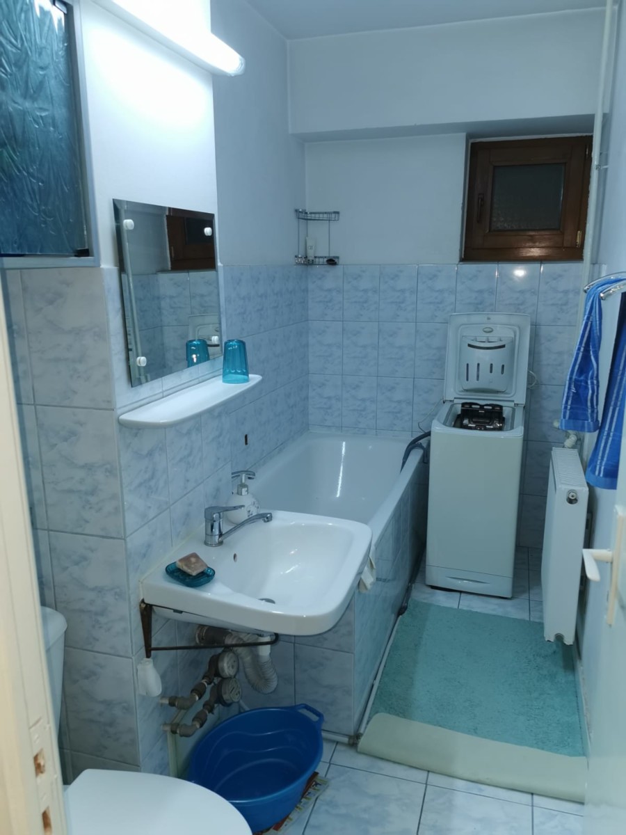 Apartament cu o camera de inchiriat Micro 13